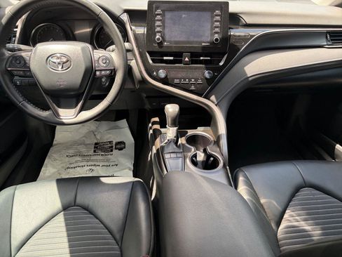 Used 2024 Toyota Camry SE FWD image 10