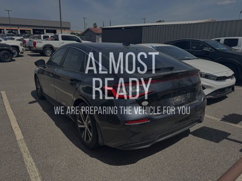 Used 2024 Honda Civic LX image 3