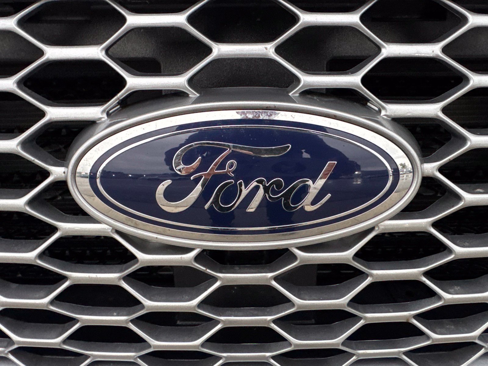 Certified 2024 Ford Edge SEL w/ Convenience Package AWD/4WD image 13