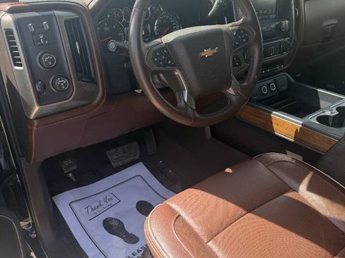 Used 2018 Chevrolet Silverado 1500 High Country AWD/4WD image 21