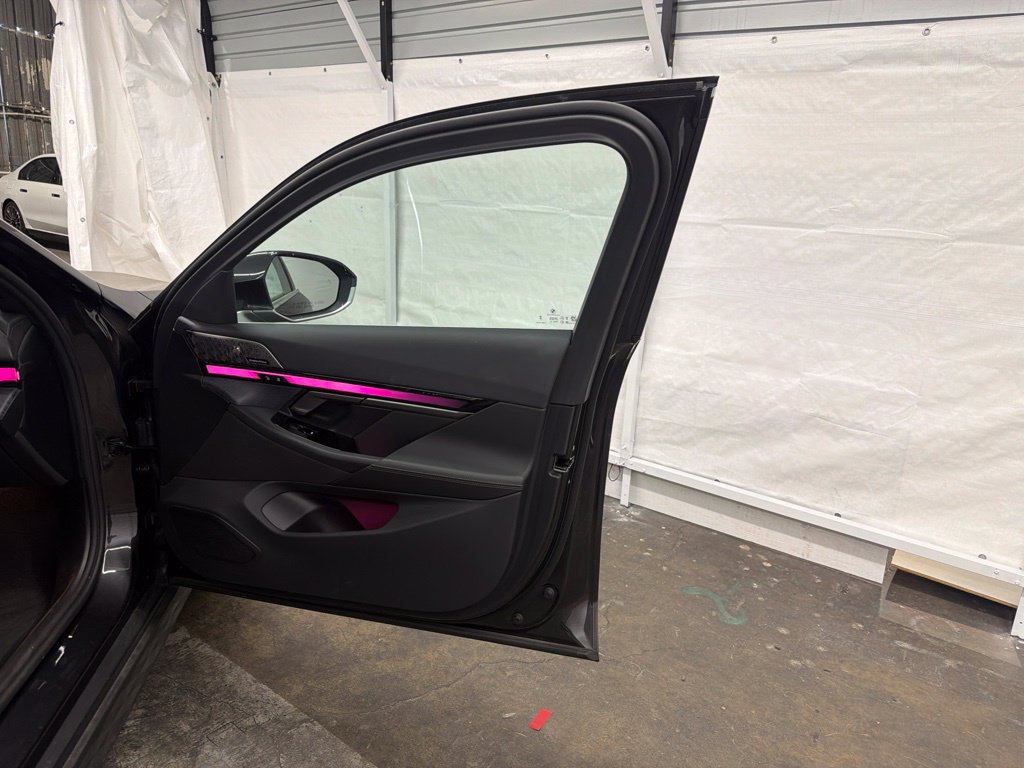 Used 2026 BMW i5 eDrive40 w/ Convenience Package RWD image 12
