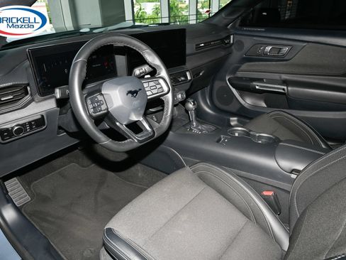 Used 2024 Ford Mustang GT RWD image 5