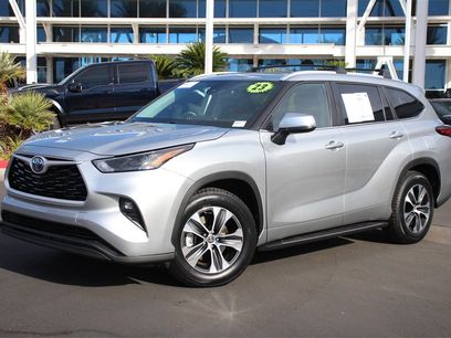 Used 2023 Toyota Highlander XLE