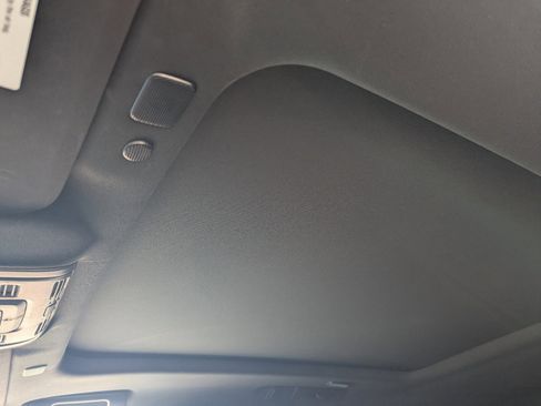 Used 2024 GMC Yukon XL Denali w/ Advanced Technology Package image 33