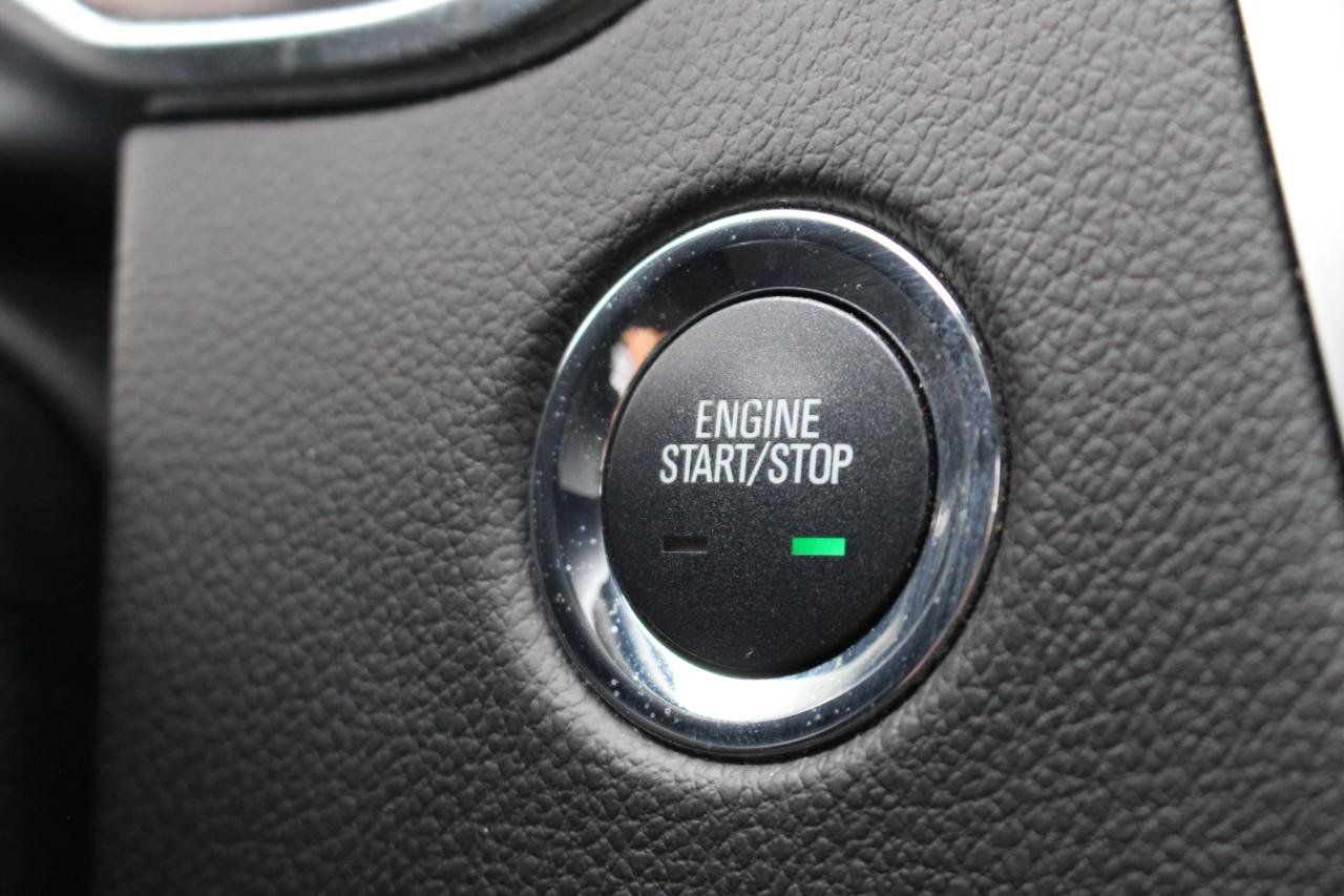 Used 2015 Cadillac SRX FWD image 23