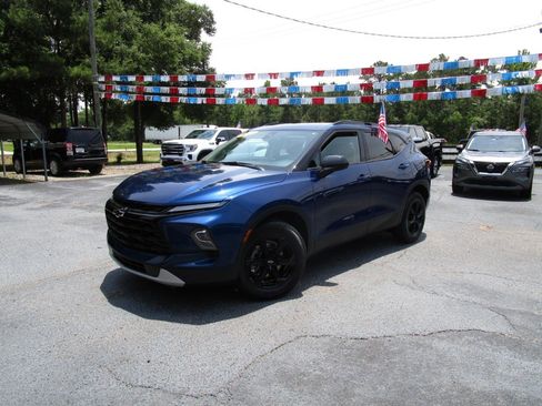 Used 2023 Chevrolet Blazer LT w/ Convenience Package FWD image 34