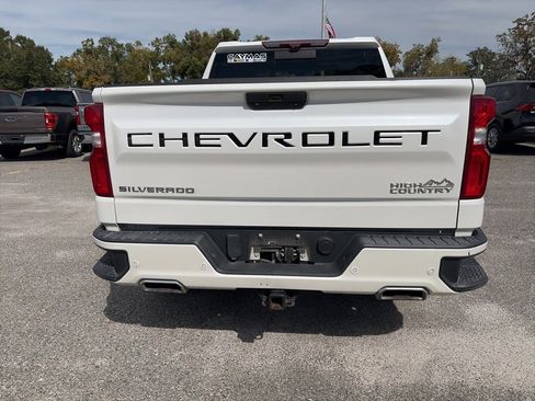 Used 2020 Chevrolet Silverado 1500 High Country w/ Technology Package image 6