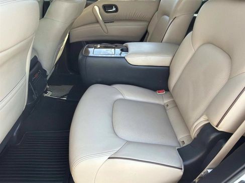 Used 2020 Nissan Armada Platinum w/ Captain's Chairs Package RWD image 15