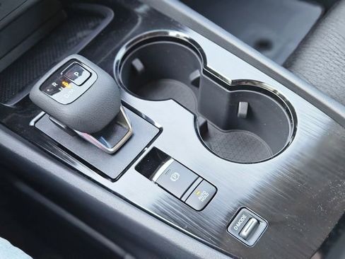 New 2026 Nissan Rogue SV w/ Cold Weather Package FWD image 25