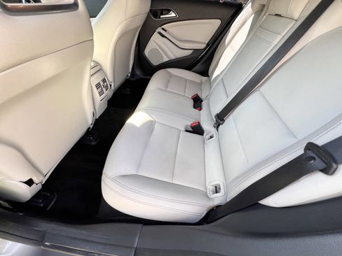 Used 2016 Mercedes-Benz CLA 250 4MATIC image 23