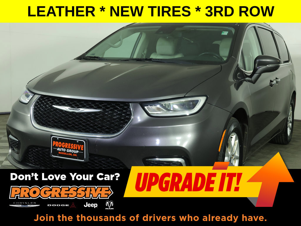 Used 2021 Chrysler Pacifica Touring-L FWD image 1