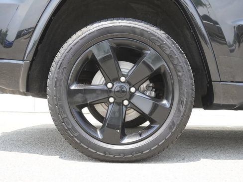 Used 2014 Jeep Grand Cherokee Altitude AWD/4WD image 32