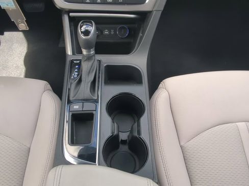 Used 2017 Hyundai Sonata Sport w/ Cargo Package image 16