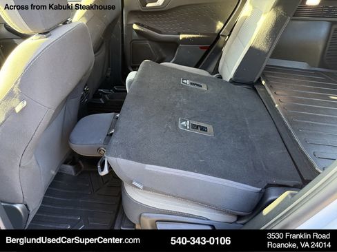 Used 2020 Ford Escape SE Sport image 35