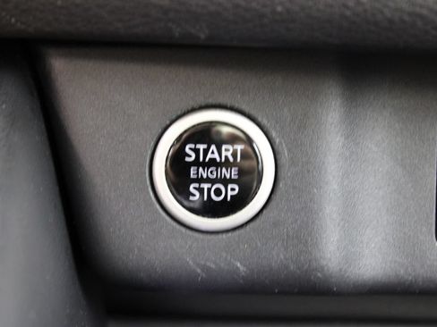 Used 2023 Nissan Rogue Platinum w/ Platinum Premium Package FWD image 12