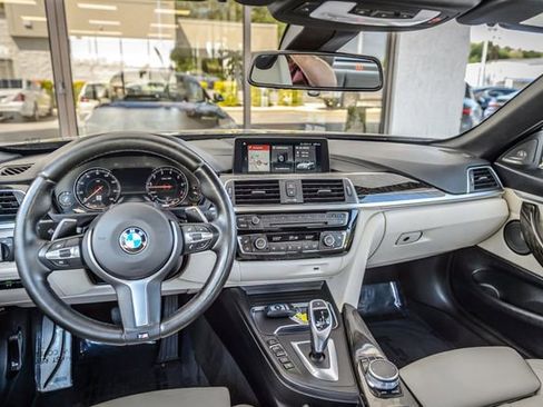 Used 2019 BMW 440i Convertible RWD image 30