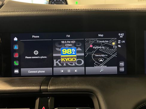 Used 2023 Porsche Taycan Turbo S image 19