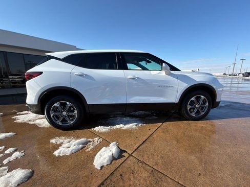 Used 2025 Chevrolet Blazer LT image 19
