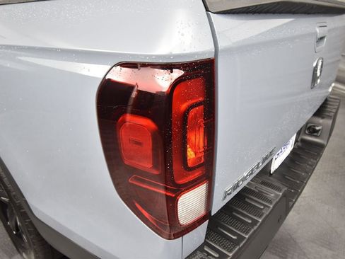 Used 2023 Honda Ridgeline Black Edition image 10