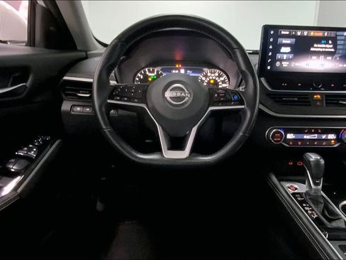 Used 2023 Nissan Altima 2.5 SL AWD/4WD image 12