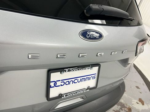 Used 2022 Ford Escape SE FWD image 26