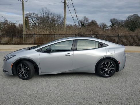 Used 2024 Toyota Prius Limited image 1