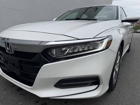 Used 2018 Honda Accord LX image 10