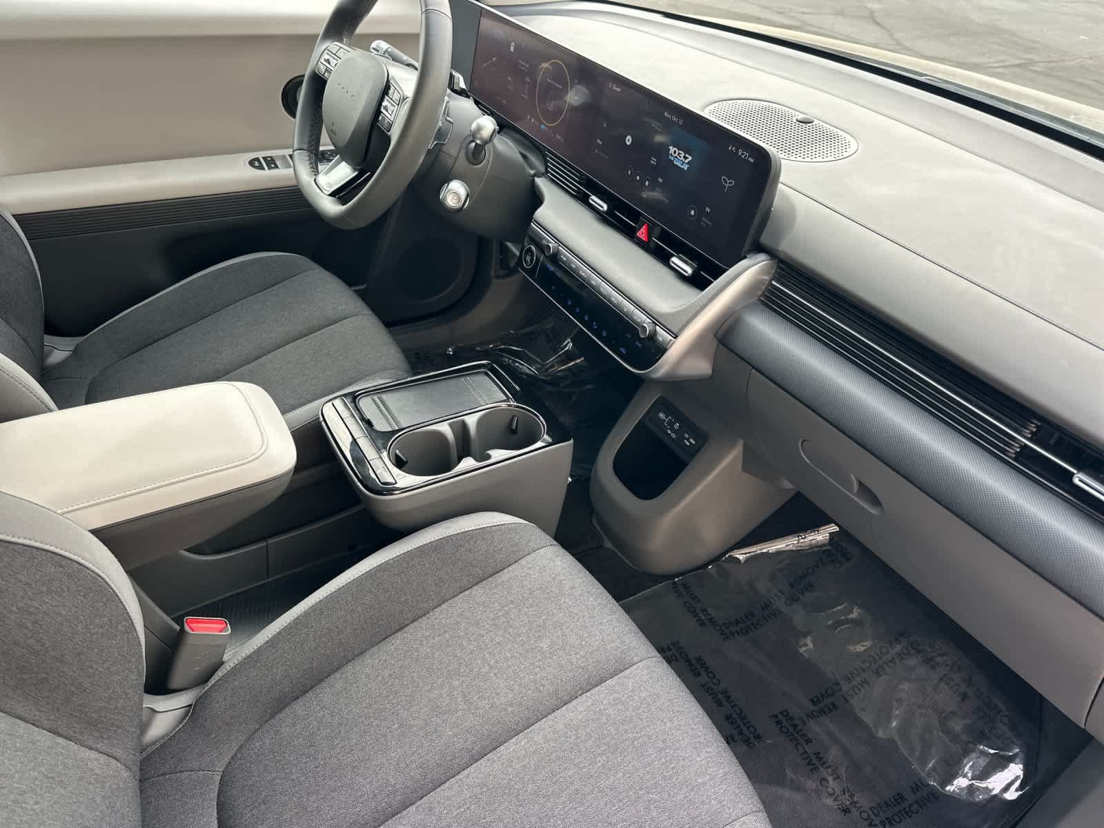 Used 2025 Hyundai Ioniq 5 SE RWD image 17
