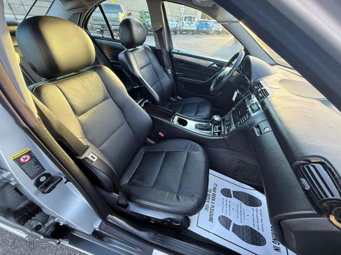 Used 2006 Mercedes-Benz C 230 Sedan w/ Sunroof Pkg image 13