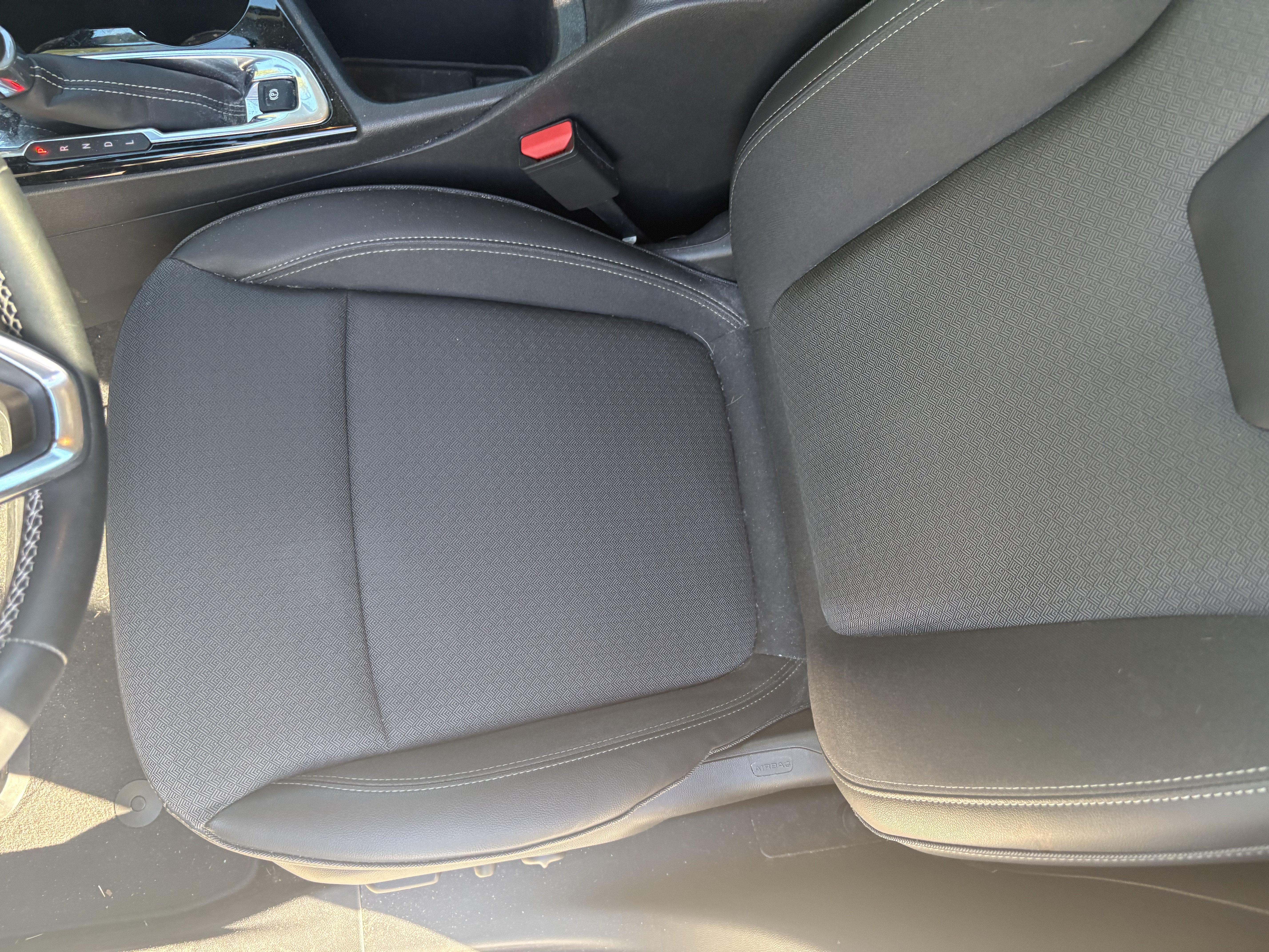 Certified 2024 Buick Encore GX Preferred w/ Comfort Package FWD image 10