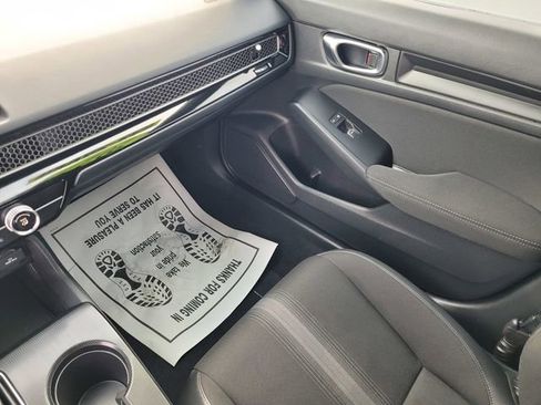 Used 2022 Honda Civic Sport image 12