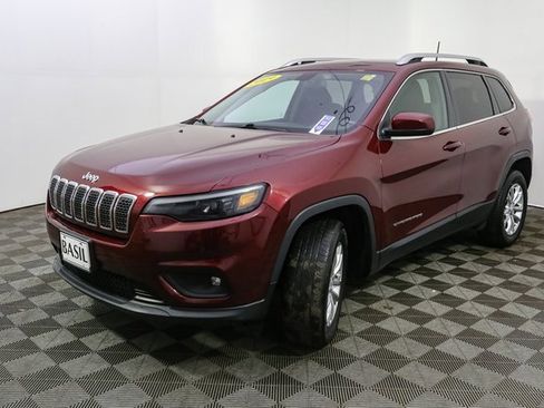 Used 2019 Jeep Cherokee Latitude w/ Cold Weather Group image 5