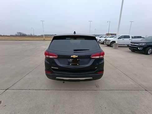 Used 2023 Chevrolet Equinox LT w/ Driver Convenience Package image 11