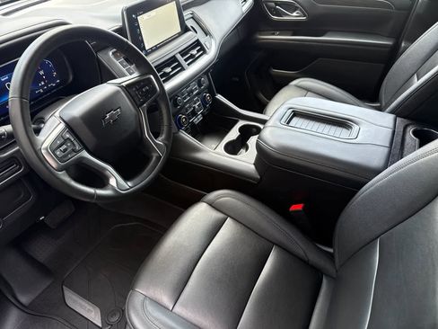 Used 2023 Chevrolet Tahoe Z71 w/ Luxury Package AWD/4WD image 11