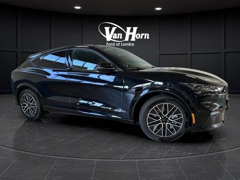Used 2024 Ford Mustang Mach-E Premium image 35