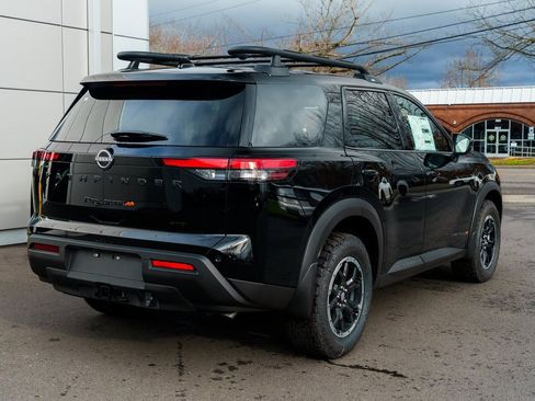 New 2025 Nissan Pathfinder Rock Creek image 6