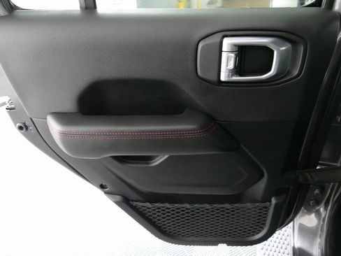 Used 2021 Jeep Wrangler Unlimited Rubicon image 30