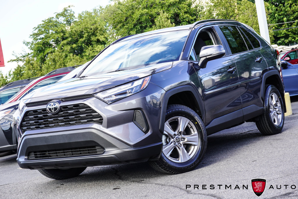 Used 2022 Toyota RAV4 XLE w/ Convenience Package AWD/4WD image 18