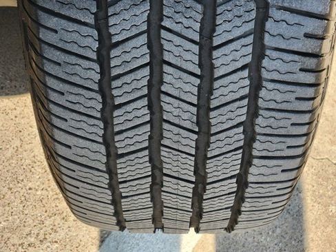 Used 2024 Chevrolet Silverado 1500 High Country image 19