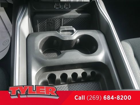 New 2026 RAM 1500 4x4 Crew Cab image 38