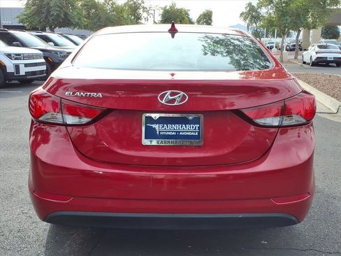 Used 2014 Hyundai Elantra SE image 4