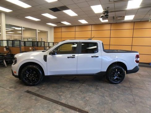 New 2025 Ford Maverick XLT w/ XLT Luxury Package image 4