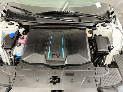 Used 2024 Hyundai Ioniq 5 SEL image 34