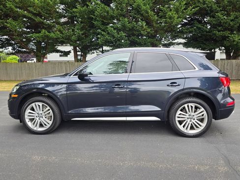 Used 2018 Audi Q5 2.0T Premium Plus w/ Premium Plus Package AWD/4WD image 3