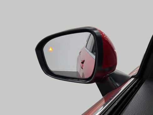 New 2025 Mitsubishi Outlander SE image 19