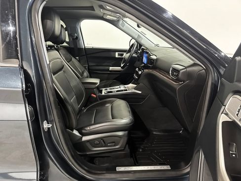 Used 2022 Ford Explorer Limited w/ Class IV Trailer Tow Package AWD/4WD image 22