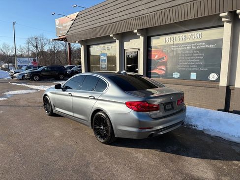 Used 2020 BMW 530i xDrive 530i xDrive w/ Convenience Package image 3