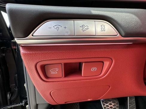 Used 2025 Genesis GV80 3.5T e-SC image 25