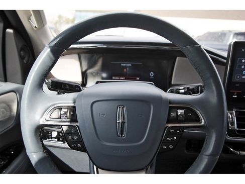 Used 2023 Lincoln Navigator Black Label image 16