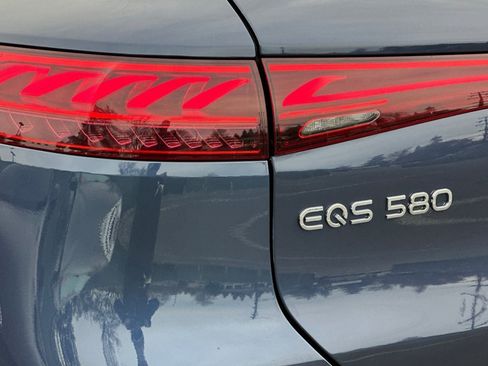 Certified 2023 Mercedes-Benz EQS 580 4MATIC SUV image 11